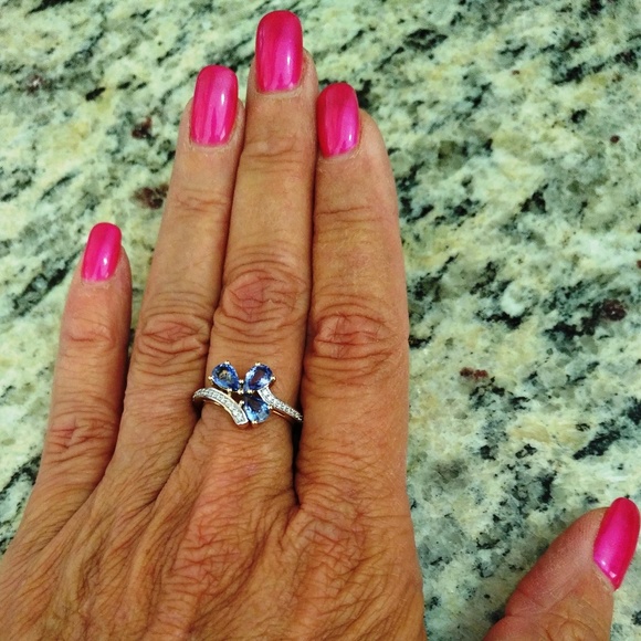 SOLD!! Genuine Sapphire & Diamond Ring 14K Gold - Picture 4 of 7